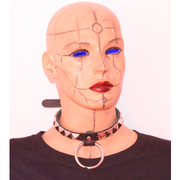 1 ROW PYRAMID AND LARGE RING LEATHER CHOCKER - Black