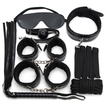 Deluxe Plush Restraint Kit – 7 Pieces Black